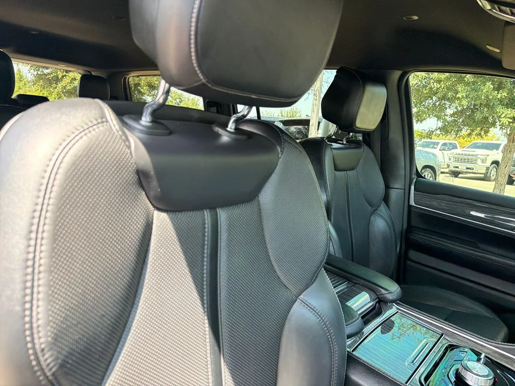 Used 2022 Black Jeep Series III image 41