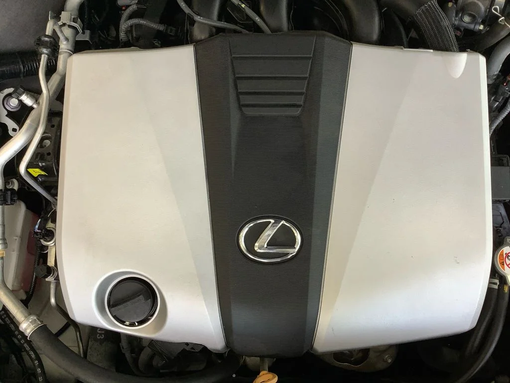 Used 2023 White Lexus 350 image 21