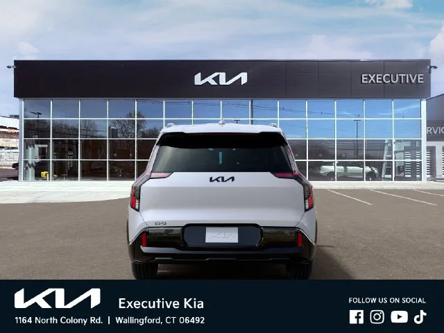 New 2026 White Kia Land image 5