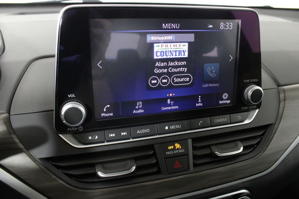 Used 2025 Black Nissan 2.5 SV image 26