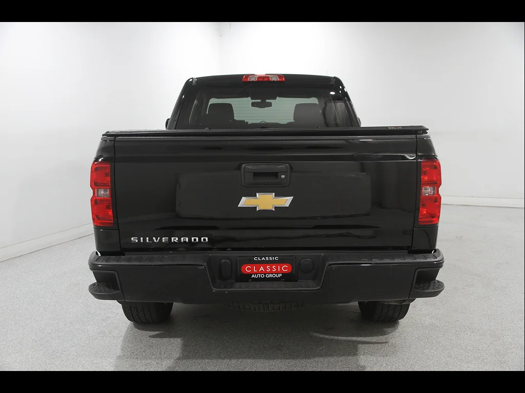 Used 2018 Black Chevrolet Custom image 19