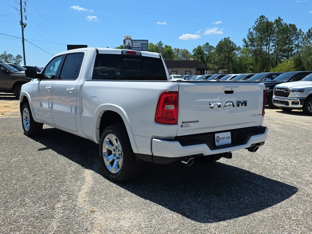 New 2026 Bright White Clear-Coat Exterior Paint RAM Big Horn/Lone Star image 6