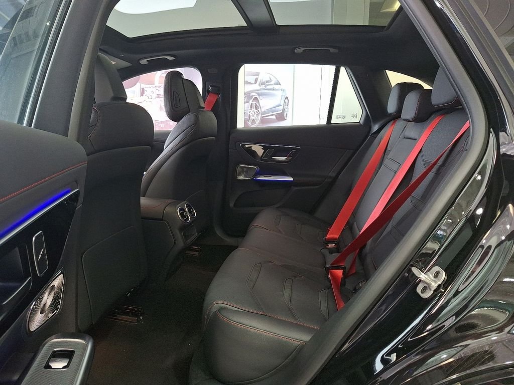 2025 Mercedes-Benz GLC AMG GLC43 - Photo 7