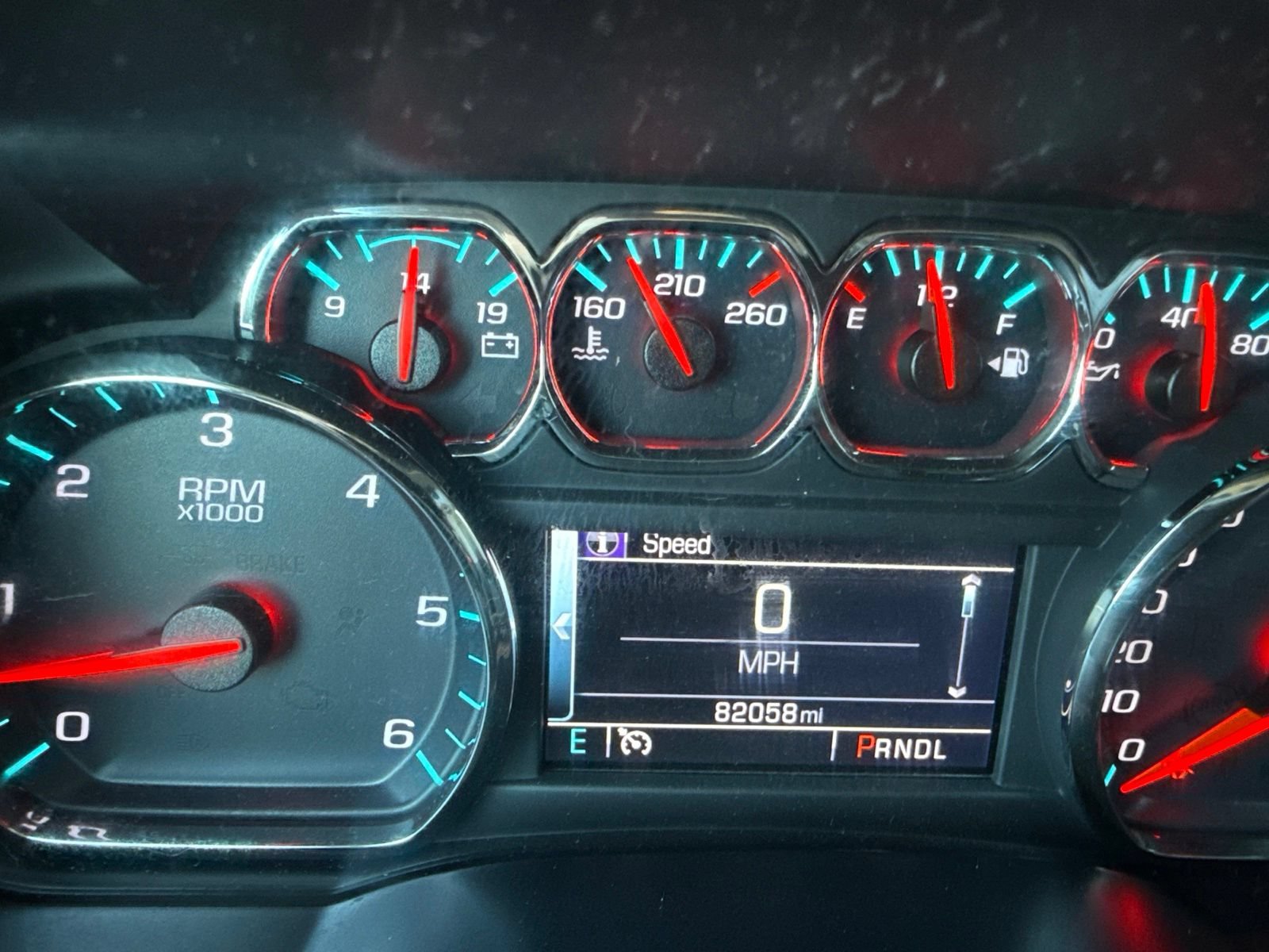 Used 2019 GRAPHITE METALLIC Chevrolet LT image 27