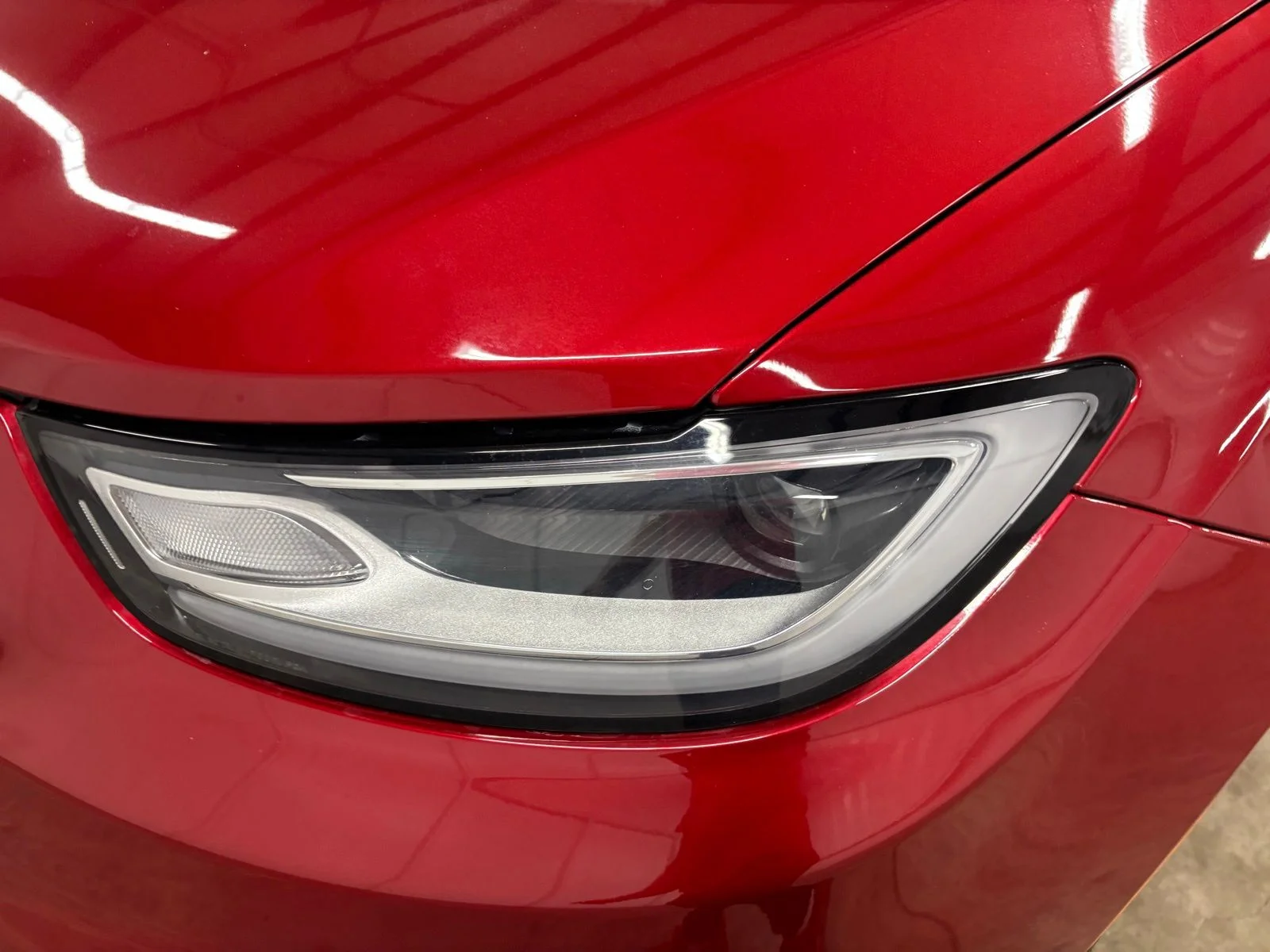 Used 2025 Red Chrysler Limited image 8