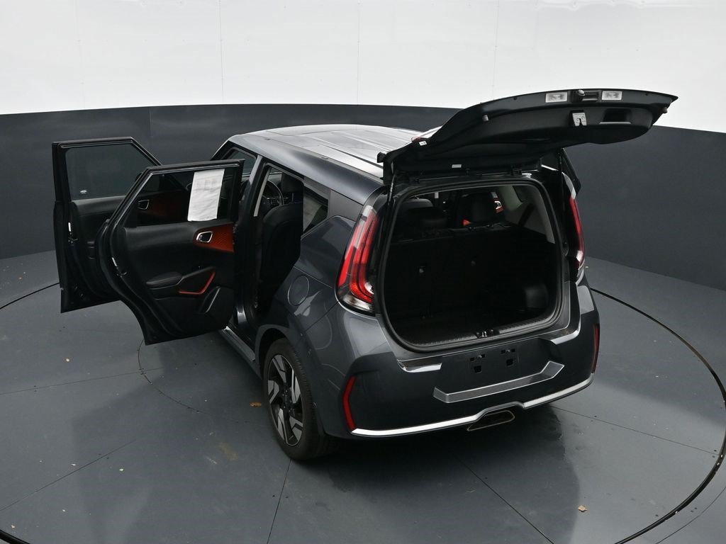 Used 2023 Gravity Gray Kia GT-Line image 34