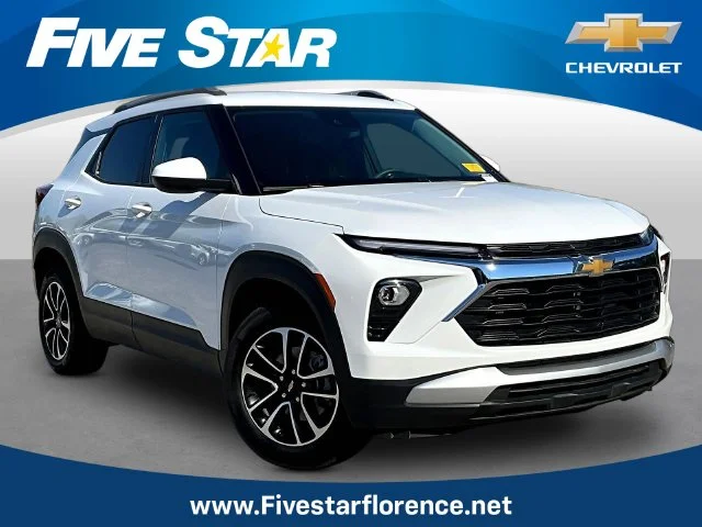 Used 2025 White Chevrolet LT image 1