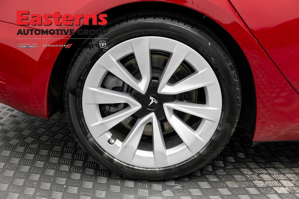 Used 2021 Red Tesla Standard Range Plus image 22
