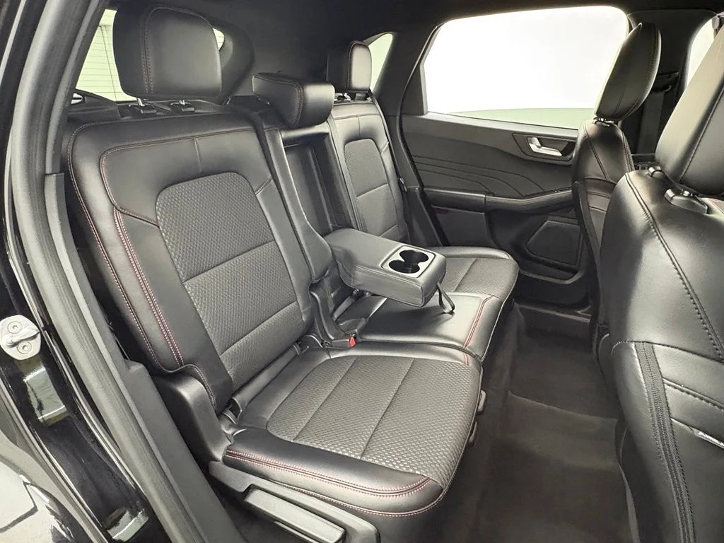 Used 2023 Agate Black Metallic Ford ST-Line Select image 38