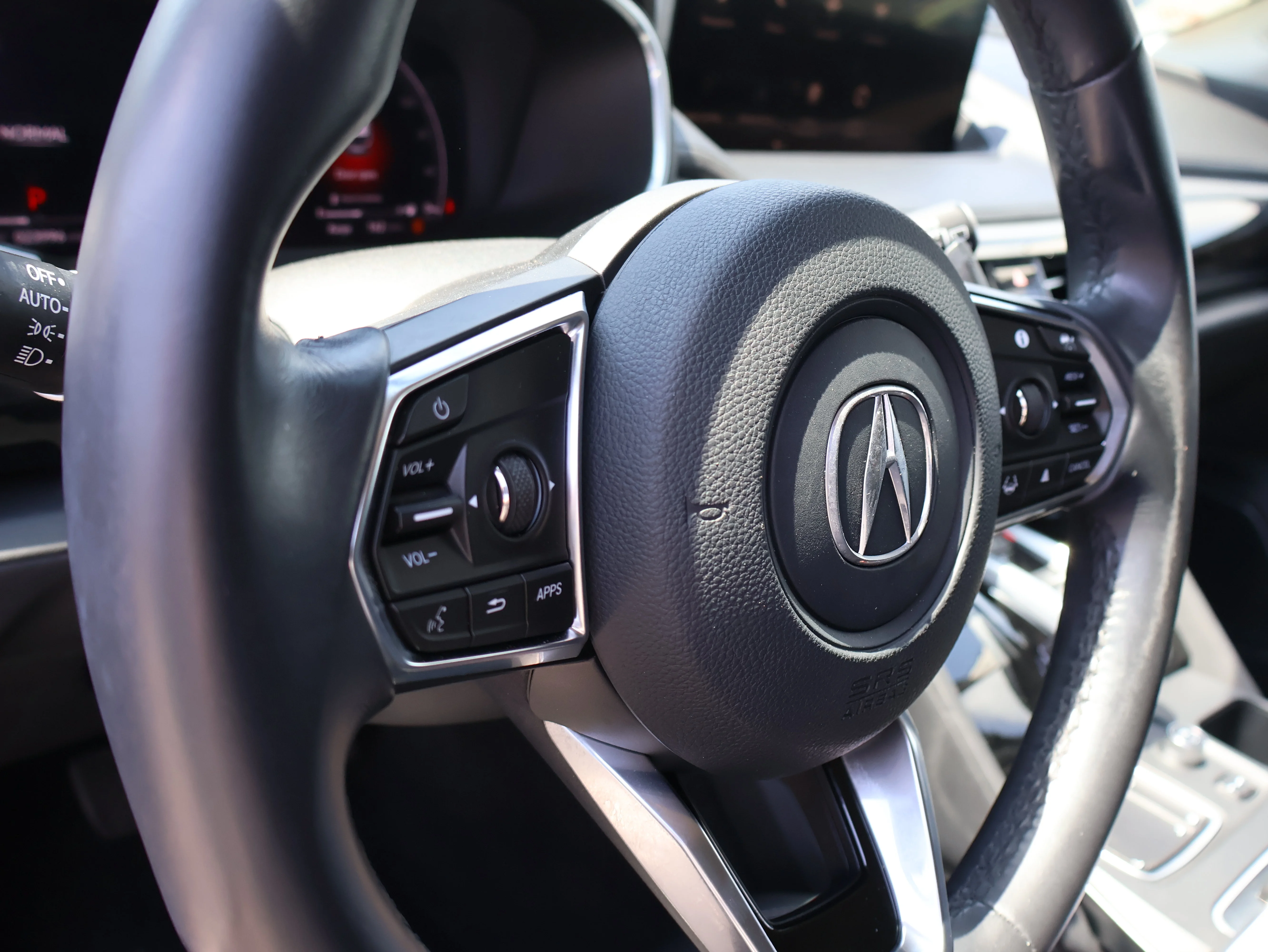 Used 2023 Liquid Carbon Metallic Acura w/Technology Package image 32
