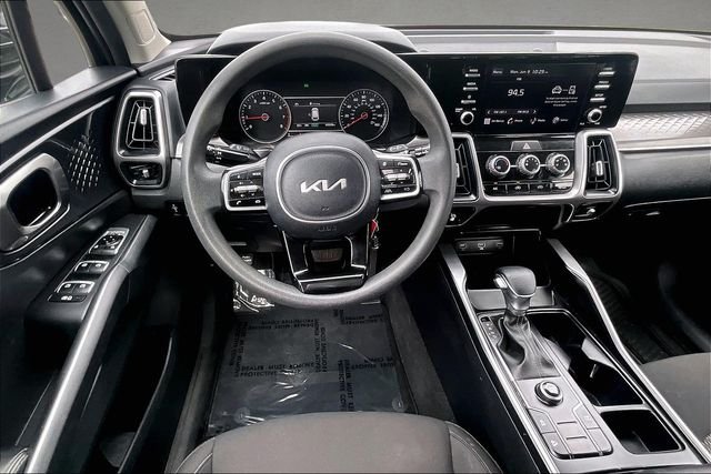 Used 2023 Black Kia LX image 3