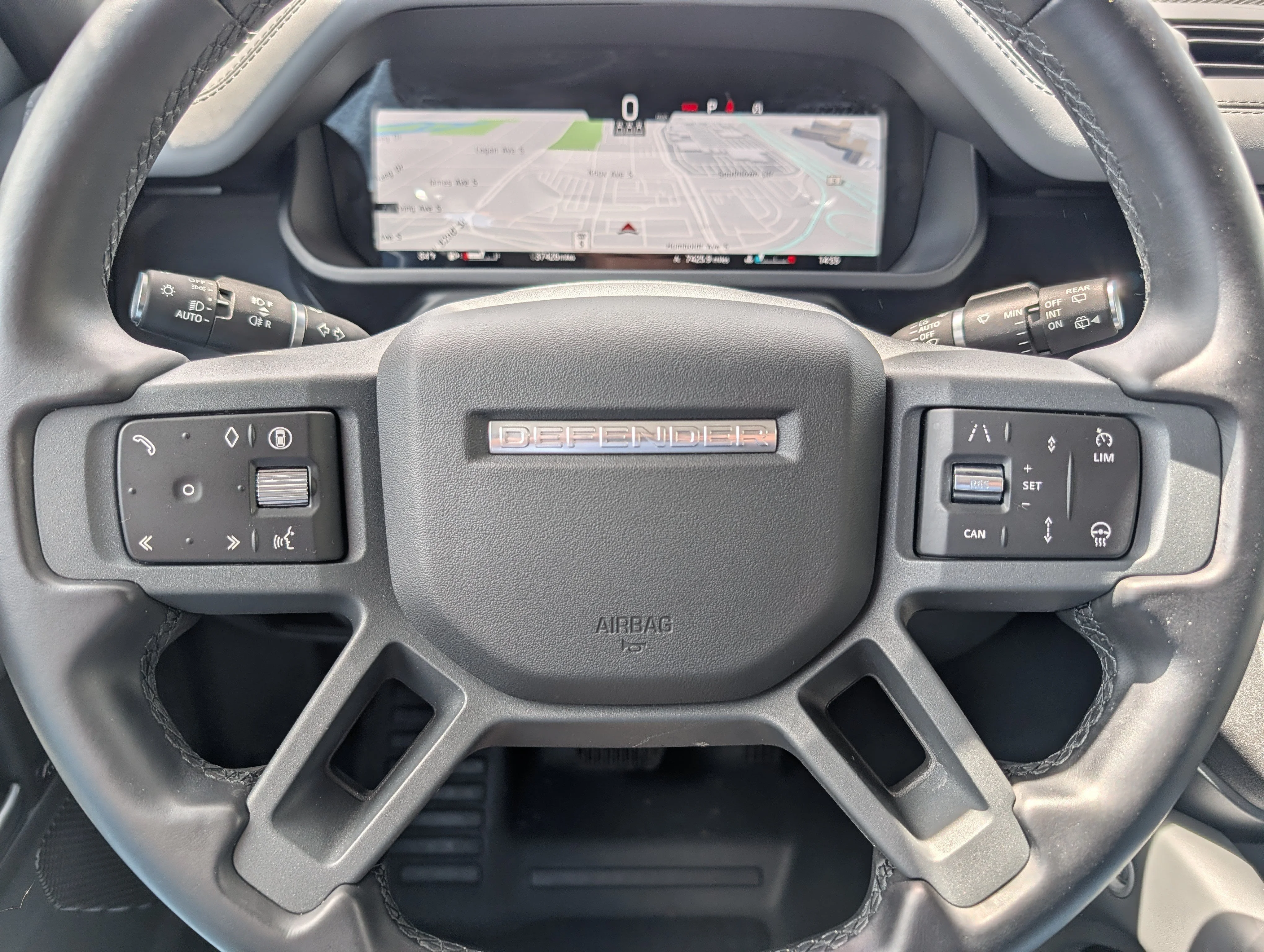 Used 2024 Tasman Blue Metallic Land Rover X-Dynamic SE image 25