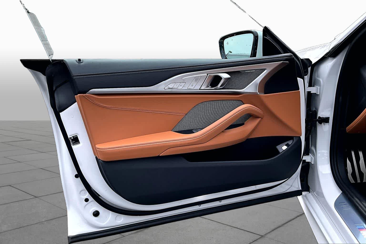 2026 BMW 8 Series 840i - Photo 10
