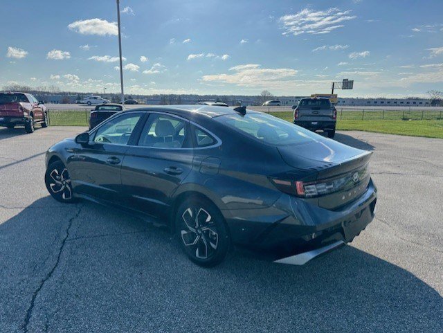 Certified Used 2025 Portofino Gray Hyundai SEL image 5