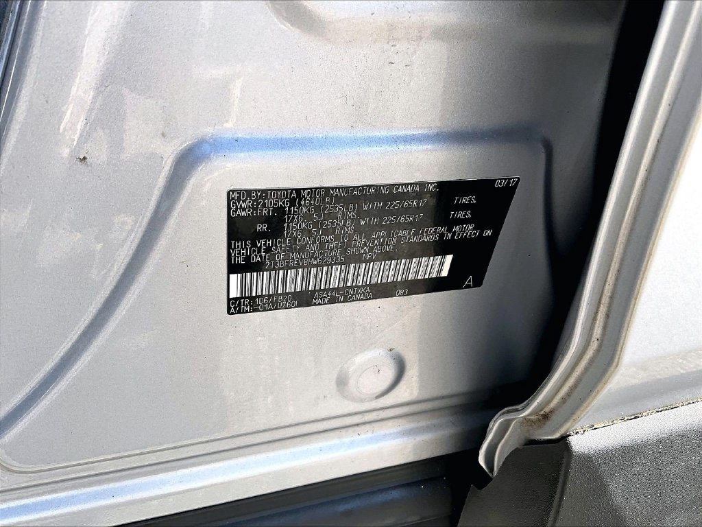 Used 2017 Silver Toyota LE image 36