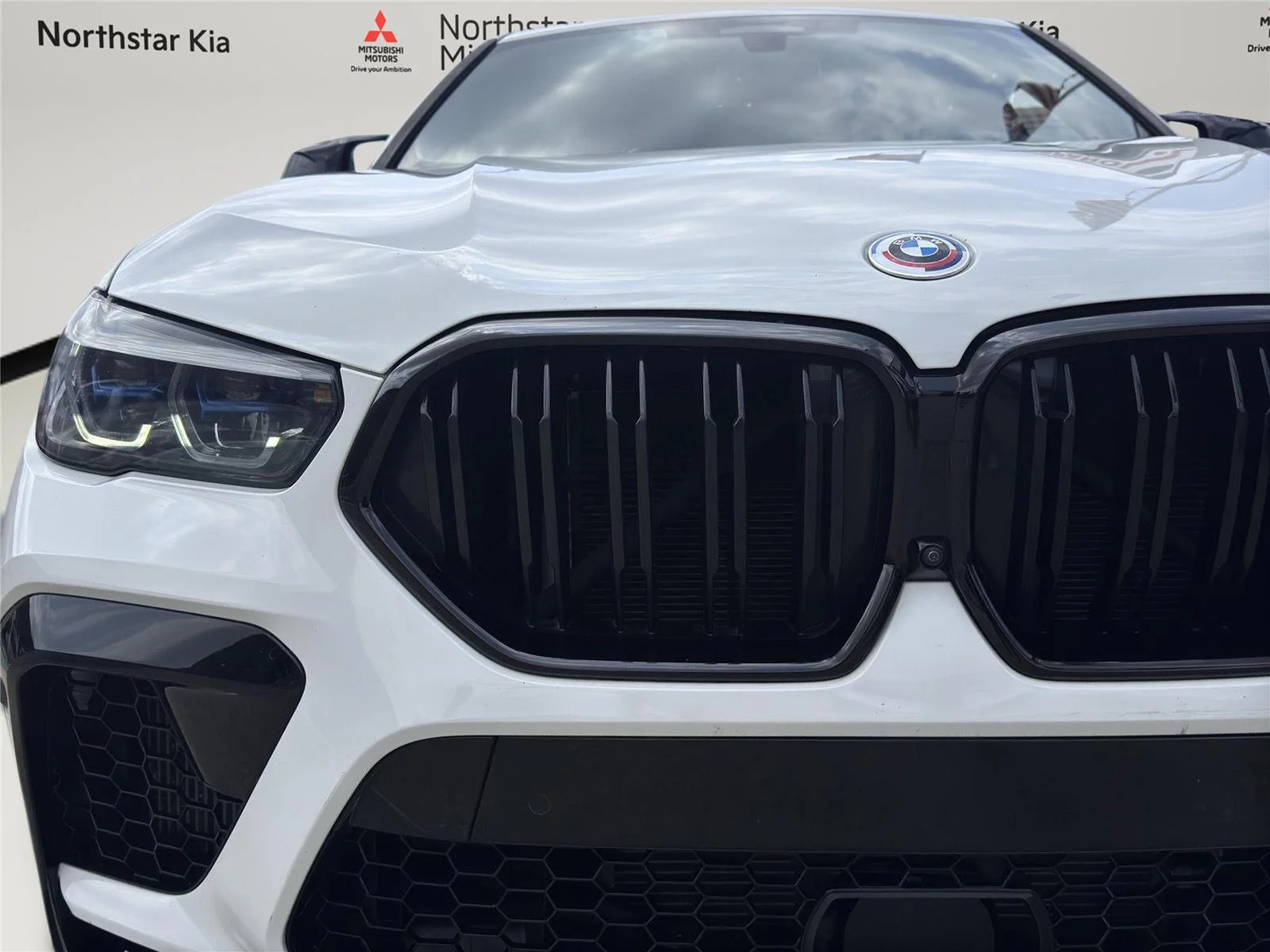 Used 2022 Alpine White BMW  image 8