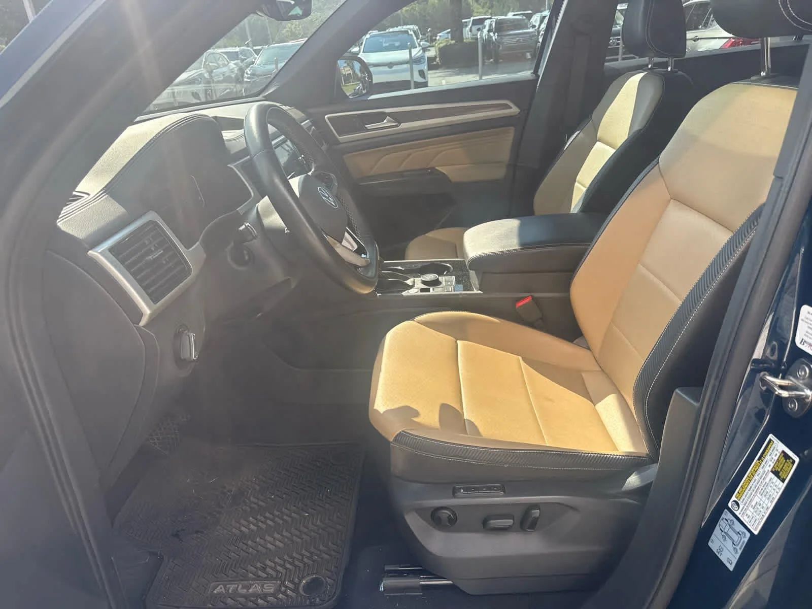 Used 2021 Tourmaline Blue Metallic VOLKSWAGEN  image 19