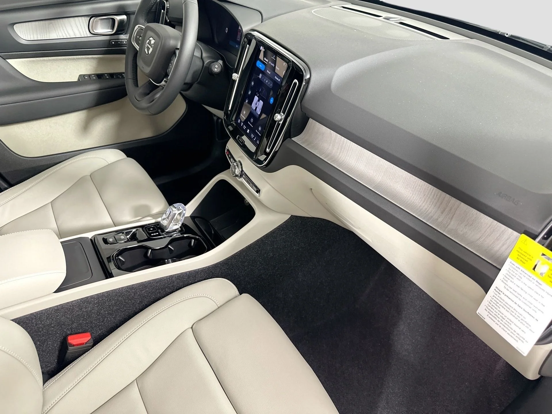 New 2026 Vapour Grey Volvo Plus image 29