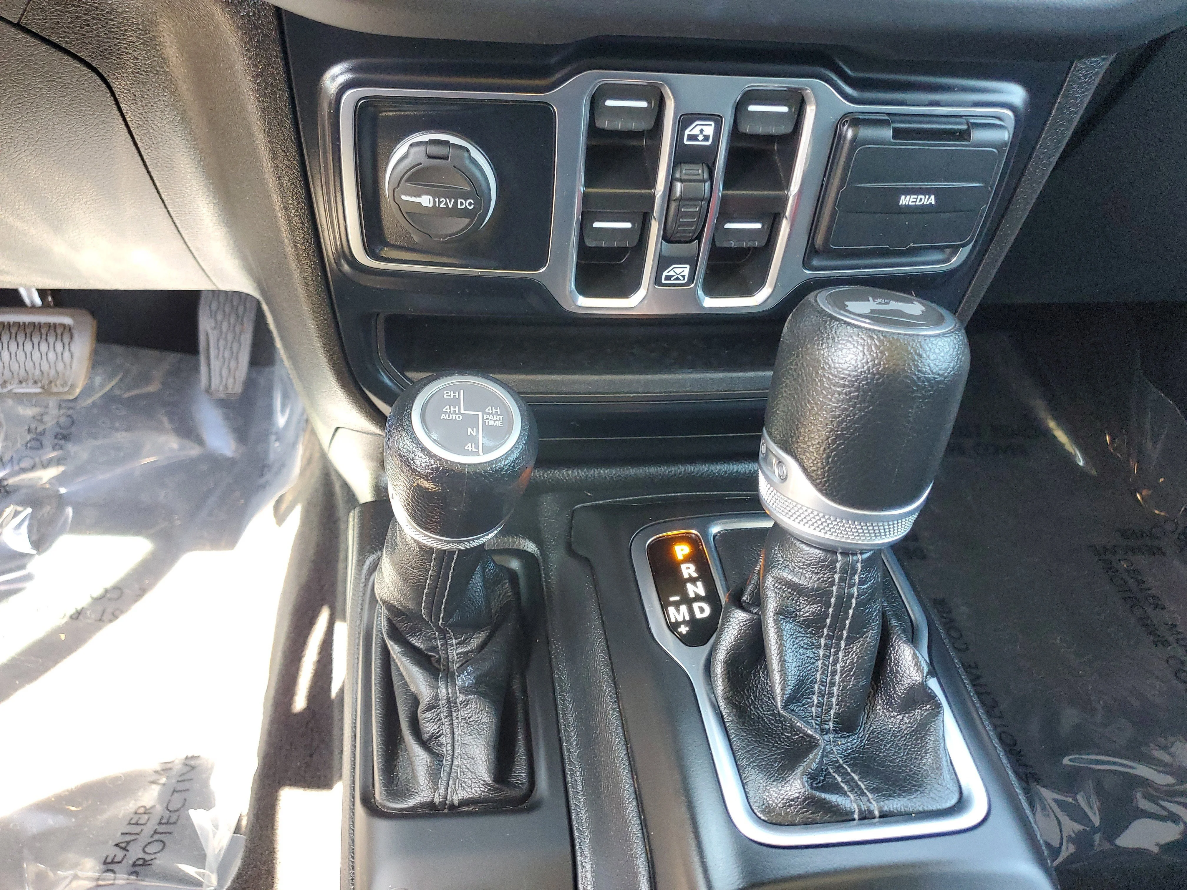Used 2024 White Jeep Sahara 4xe image 21