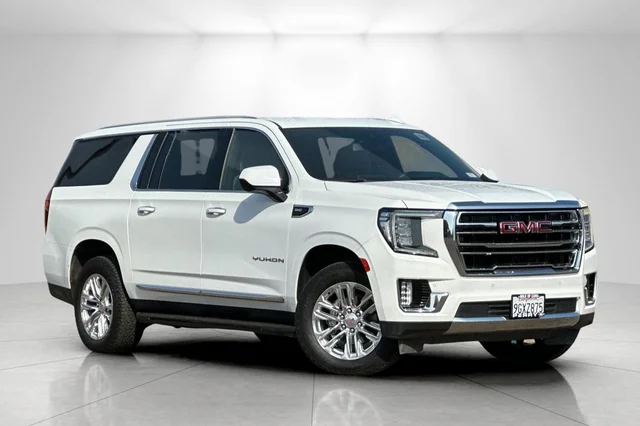 2023 GMC Yukon XL SLT