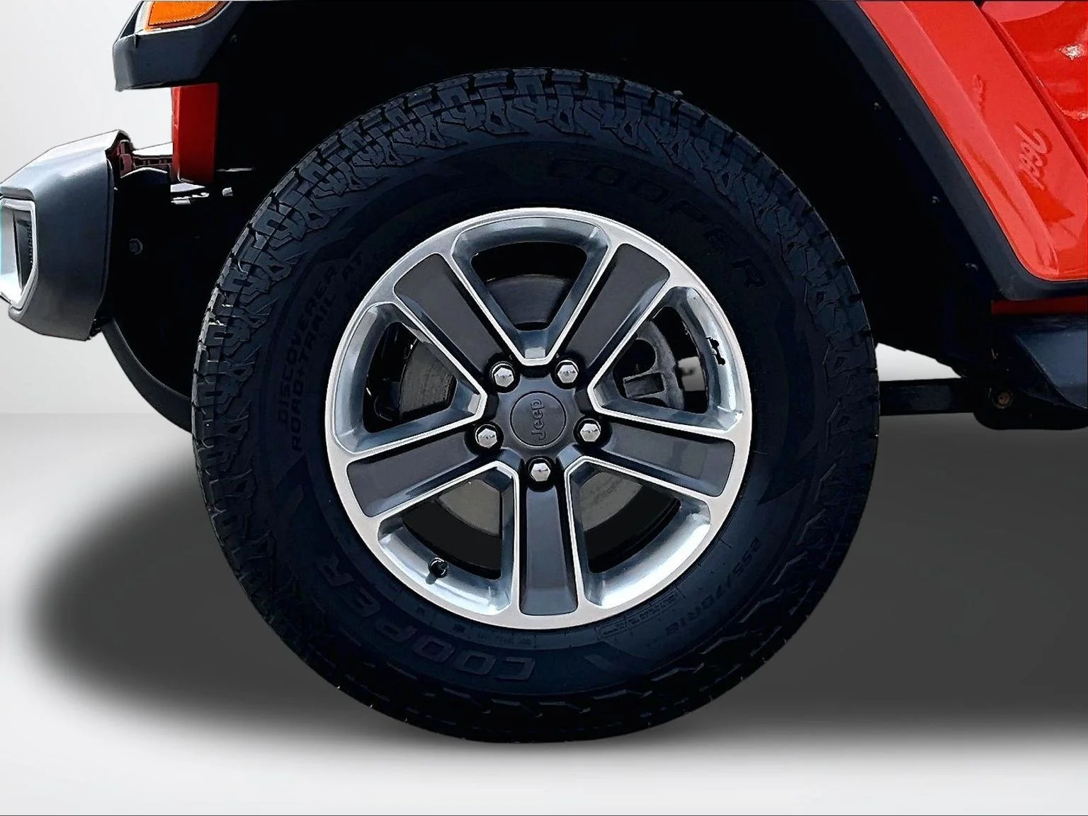 Used 2018 Orange Jeep Unlimited Sahara image 10