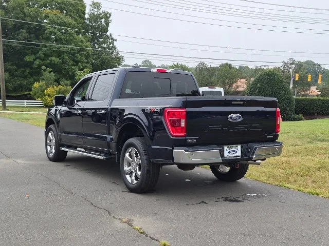 Used 2023 Blue Ford XLT image 11