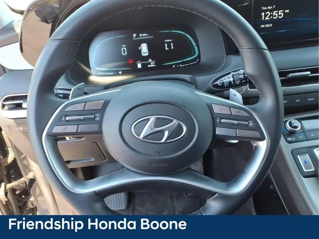 Used 2024 White Hyundai SEL image 22