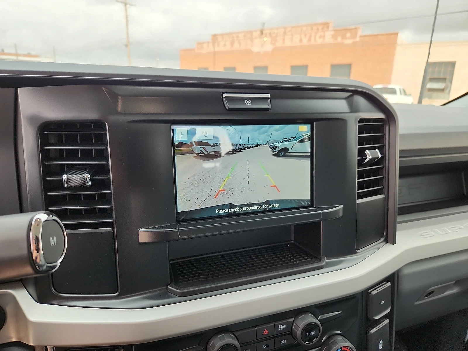 New 2026 Oxford White Ford F-250® XL image 23