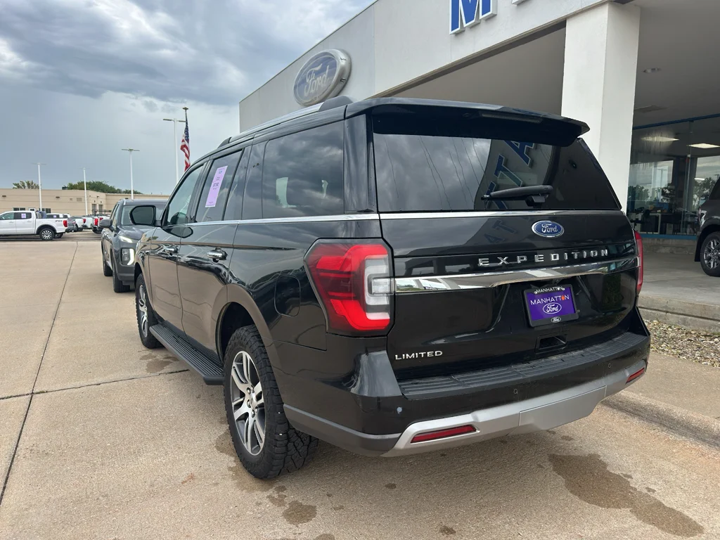 Used 2024 Agate Black Metallic Ford Limited image 36