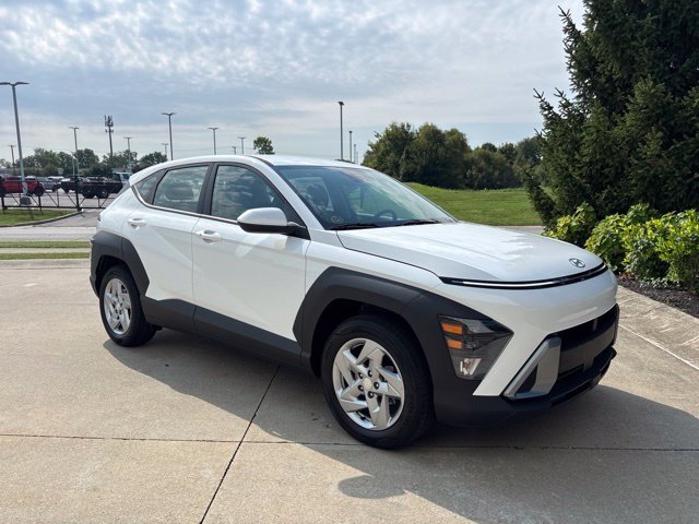 New 2027 Atlas White Hyundai SE image 32