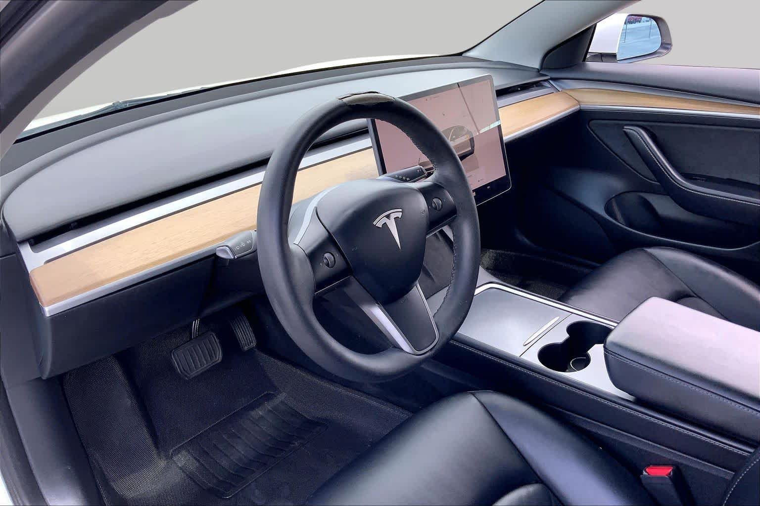 Used 2023 Pearl White Multi-Coat Tesla  image 16