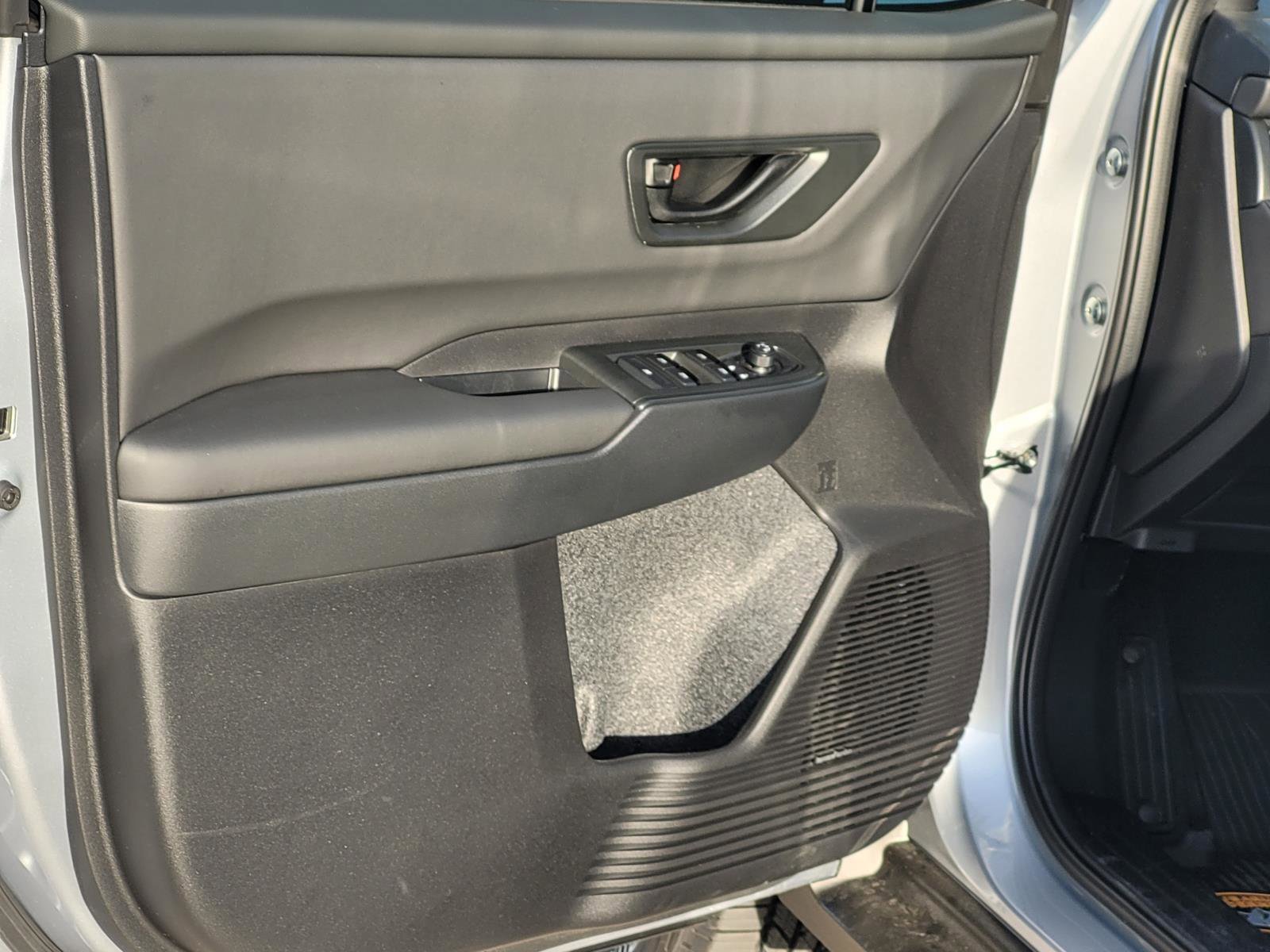 New 2026 ICE SILVER METALLIC Subaru Wilderness image 4