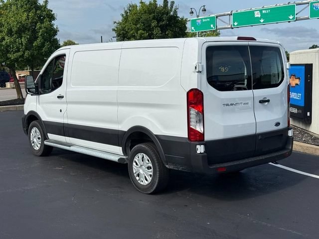 Used 2025 White Ford T250 image 3