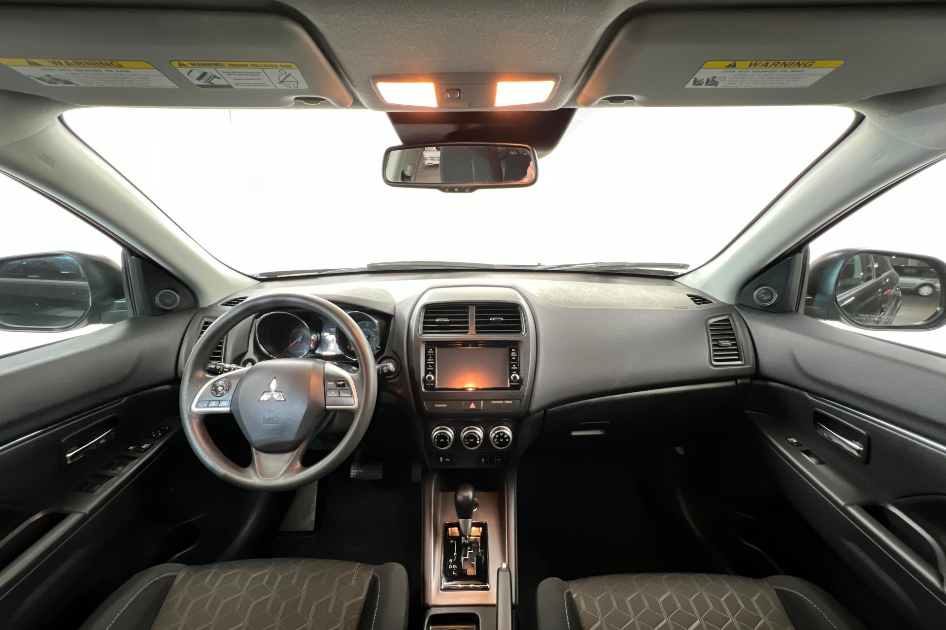 Used 2025 Silver Mitsubishi 2.0 ES image 10