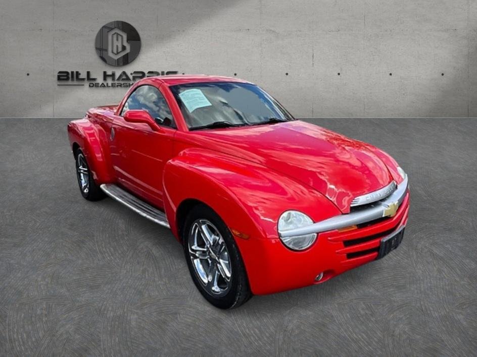 Used 2005 Red Chevrolet Base image 3