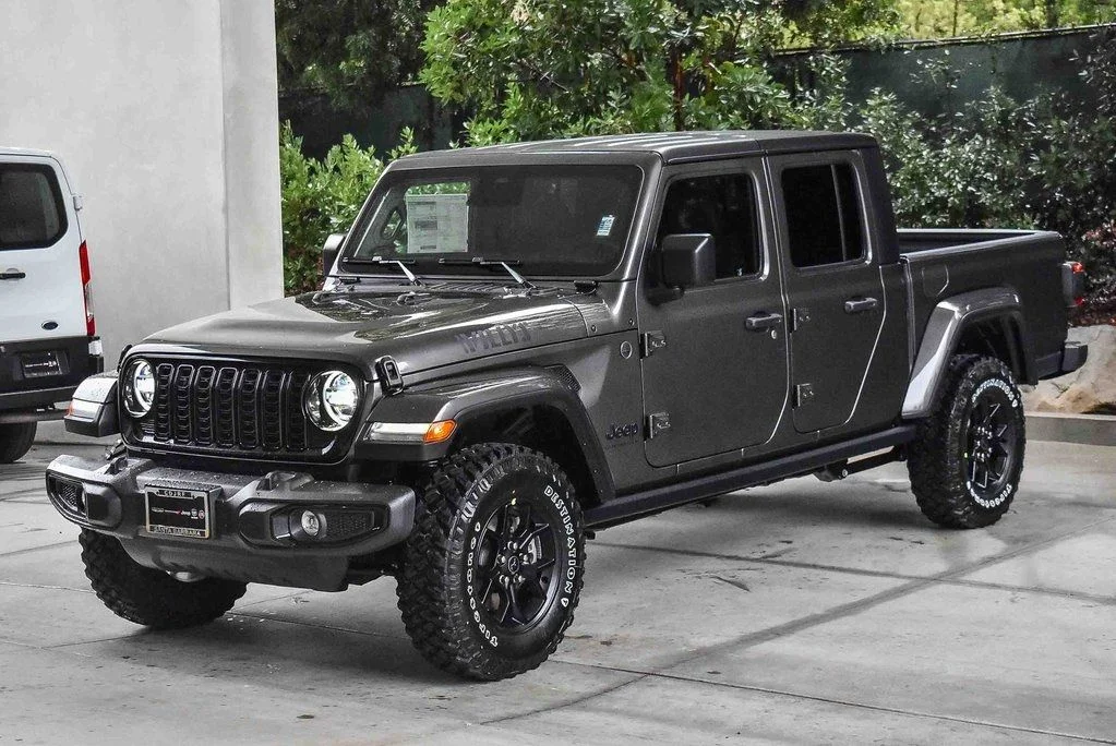 New 2026 Granite Crystal Metallic Clearcoat Jeep Willys image 3
