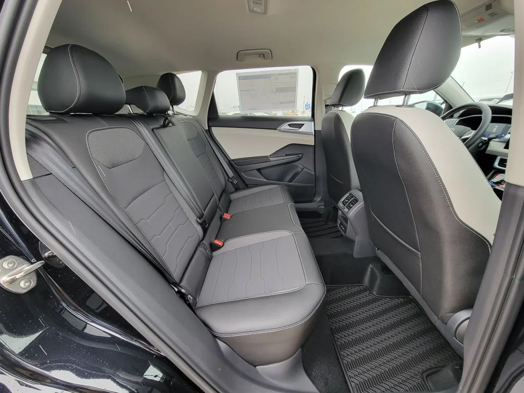 2026 Volkswagen Taos SE - Photo 13