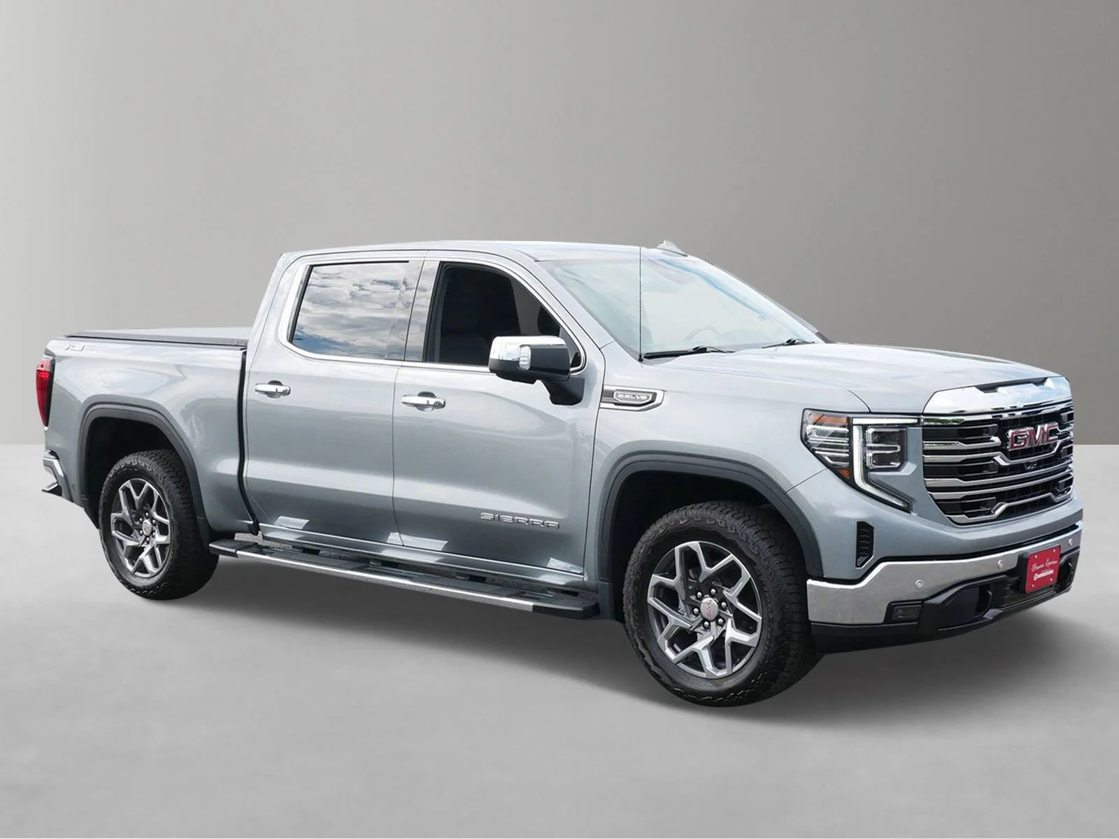 Used 2024 GMC Sierra 1500 SLT with VIN 3GTUUDED2RG275953 for sale in White Bear Lake, Minnesota