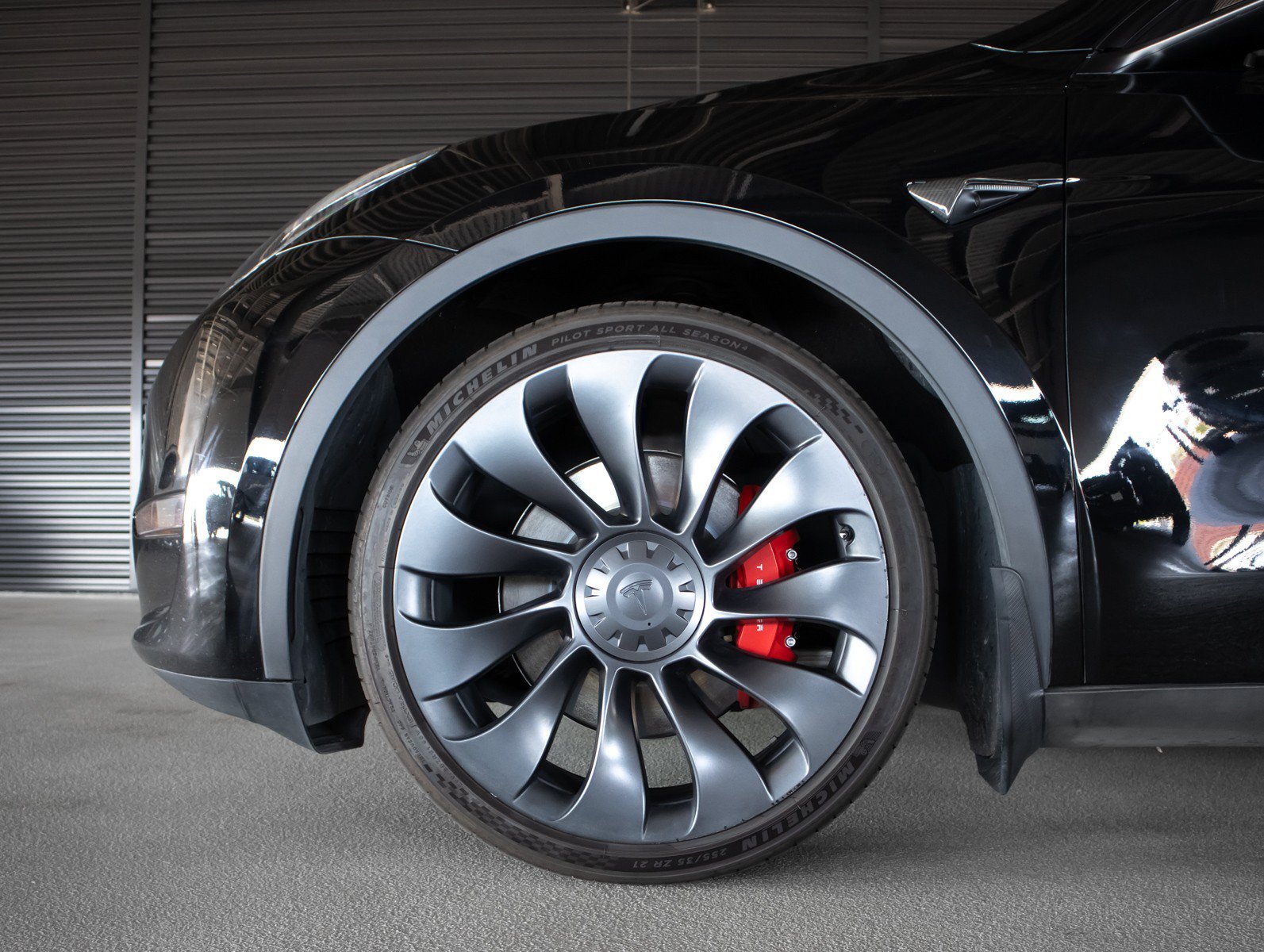 Used 2023 White Tesla Performance image 4