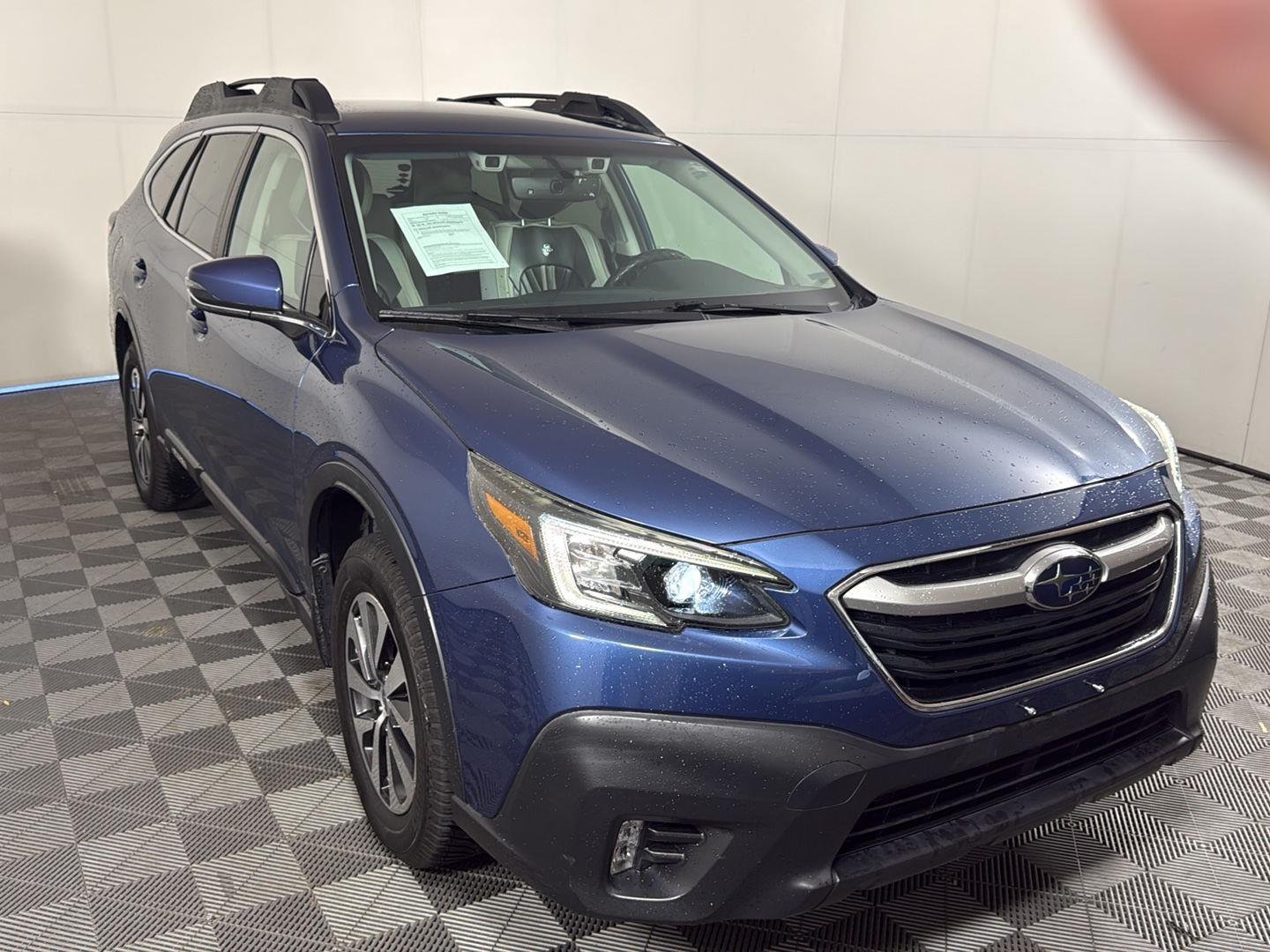 Used 2021  Subaru Premium image 5