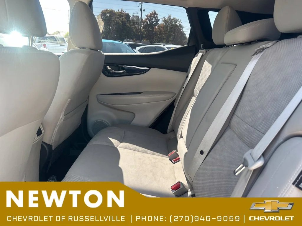 Used 2020 Silver Nissan SV image 10
