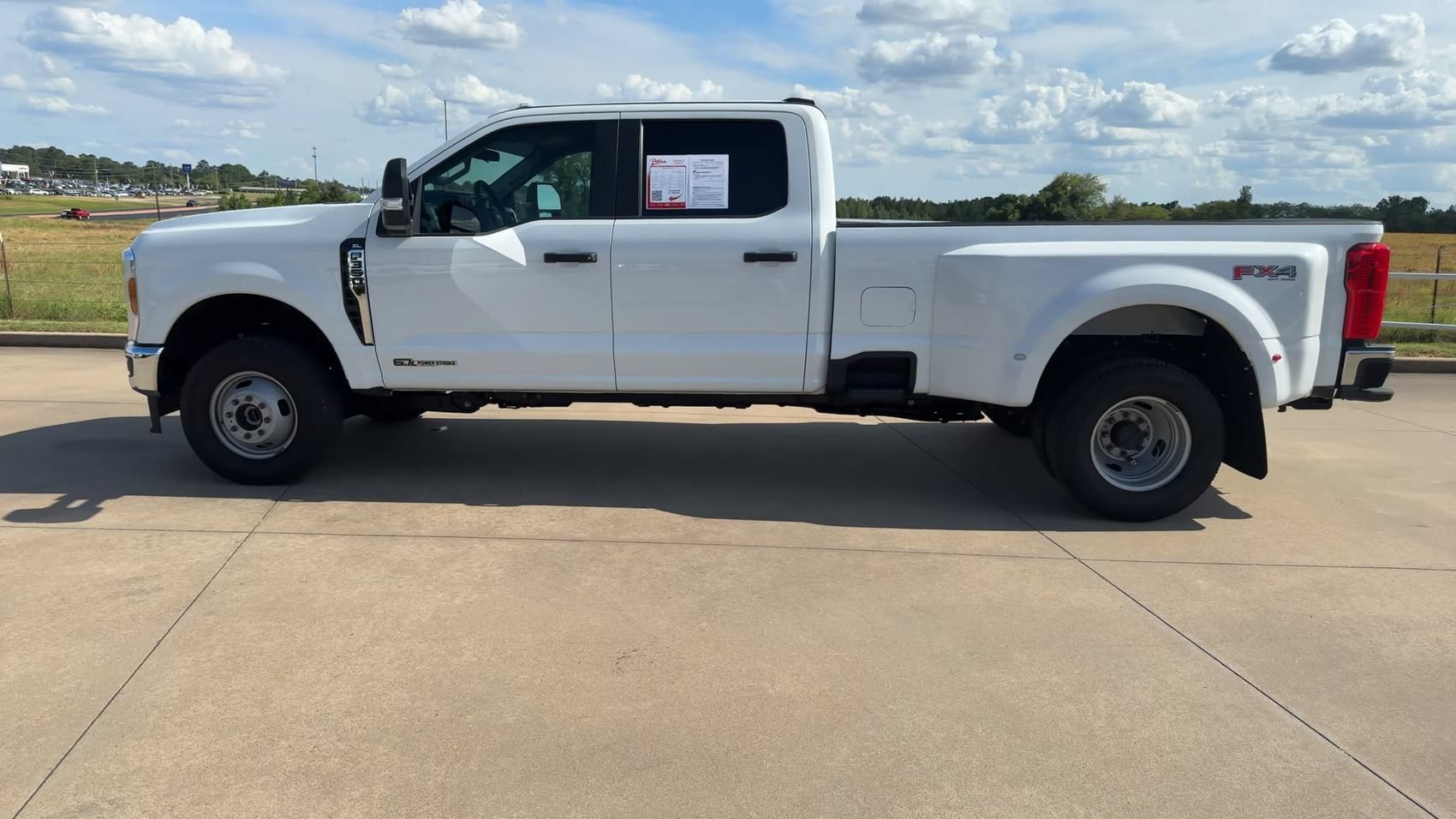 Used 2025 Oxford White Ford XL image 6