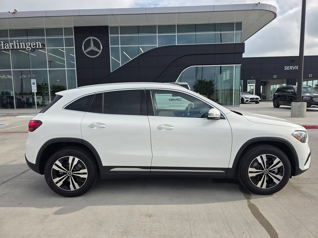 New 2026 Polar White Mercedes-Benz GLA 250 image 34