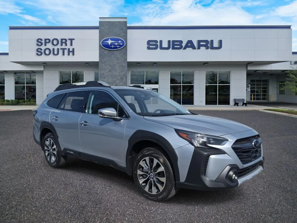2025 Subaru Outback Touring's photo