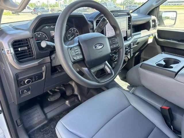 New 2026 Oxford White Ford XL image 21