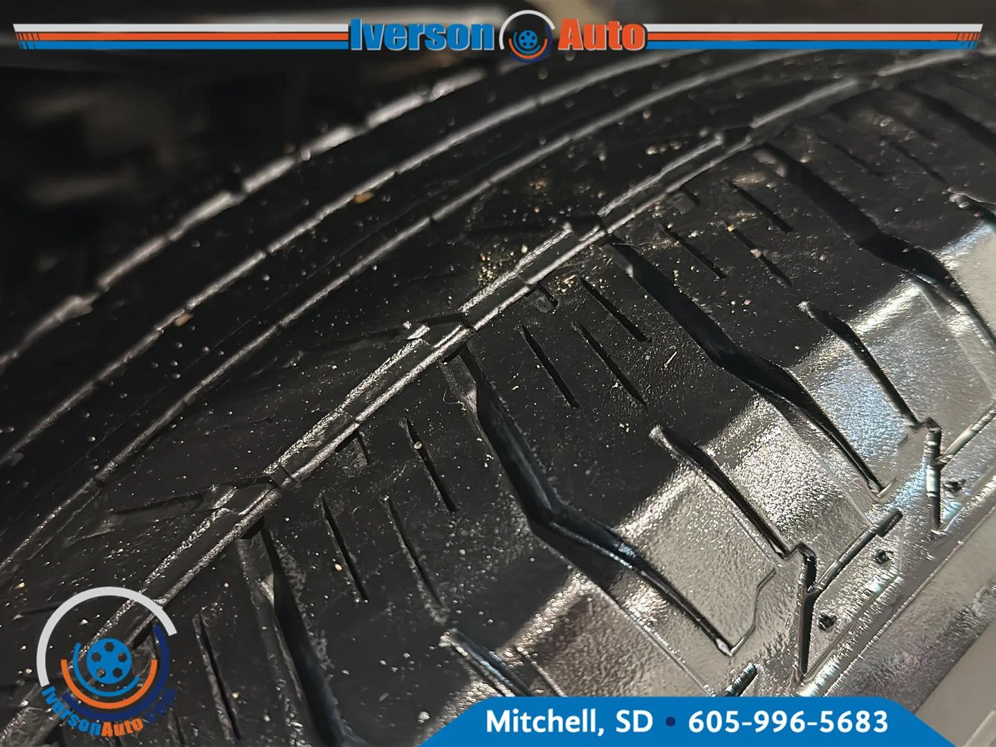 Used 2022 Black Toyota SR5 image 11
