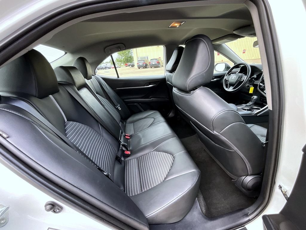 2024 Toyota Camry SE - Photo 18
