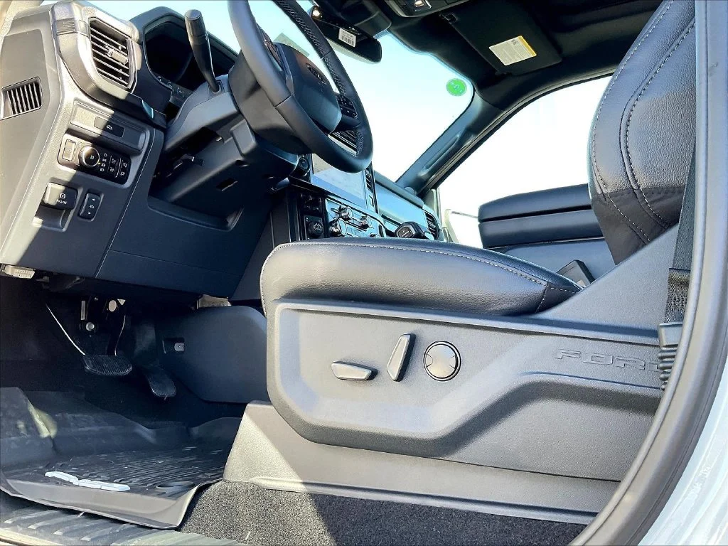 New 2026 Avalanche Ford Lariat® image 42