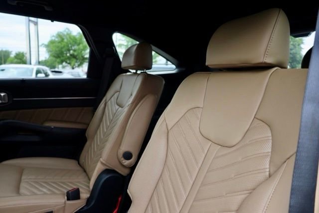 Used 2025 Red Kia X-Line SX Prestige image 37