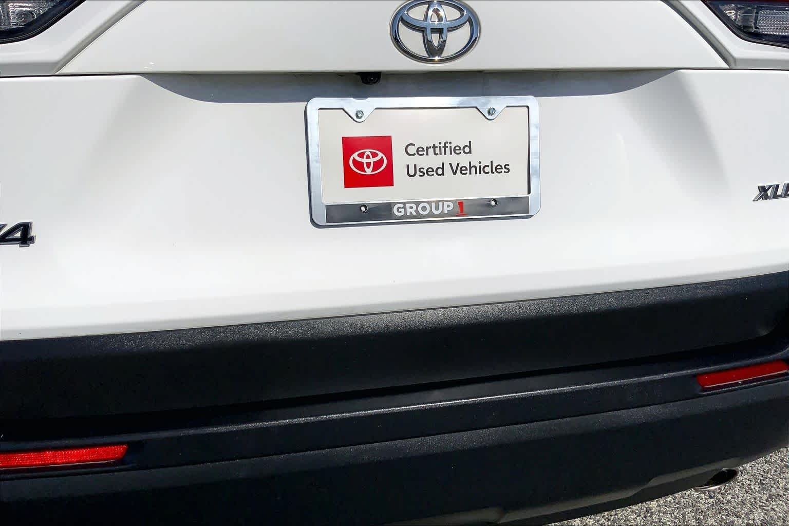 Used 2025 Ice Cap Toyota XLE image 10